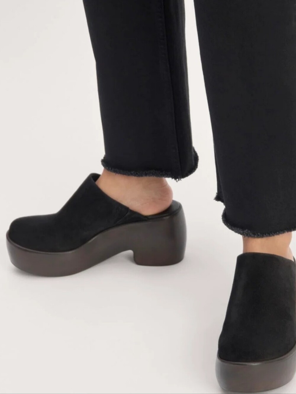 Everlane The Wooden Puffa Clog Size 9.5 Black Suede